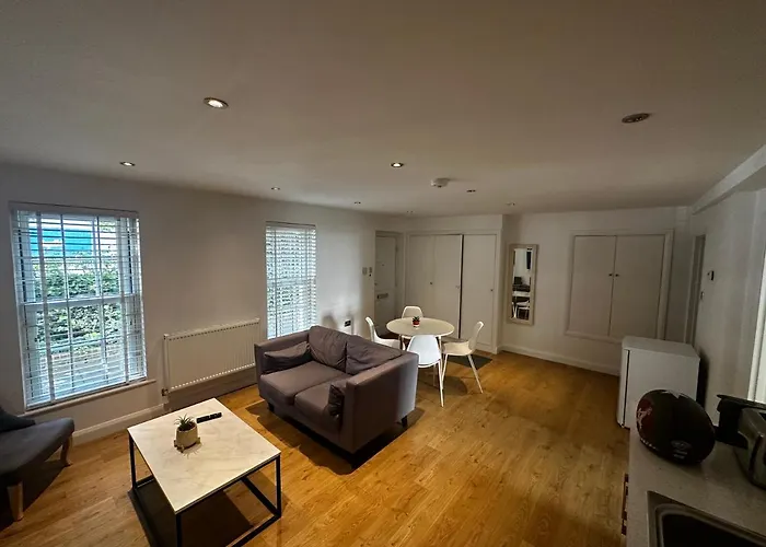 Calverley House Apartments